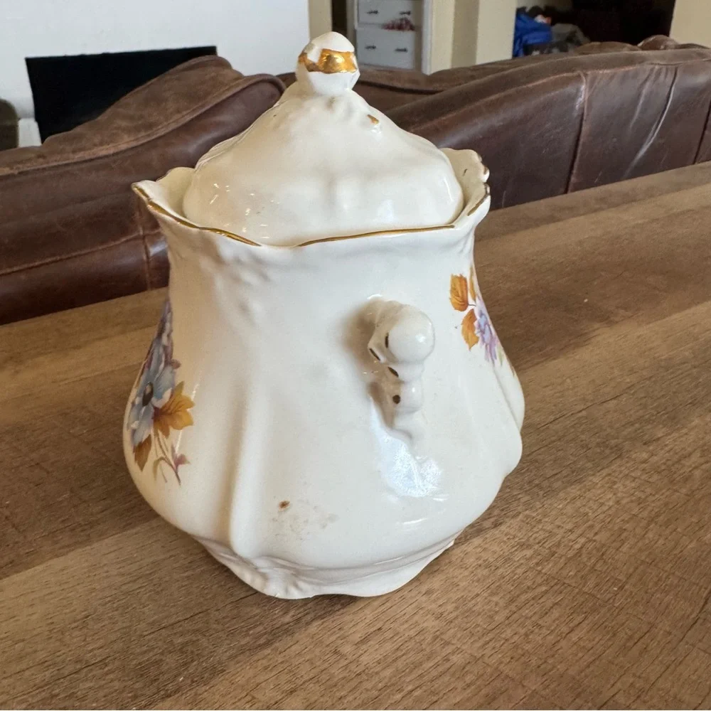 Vintage House of Webster Floral Ceramic Jar with Lid Saphhire flowers - Picture 4 of 9